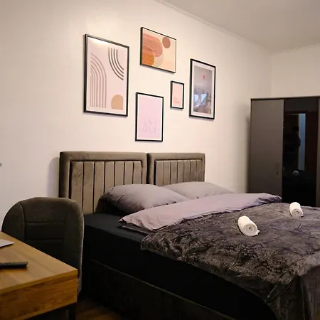 Primetime Fuer 8+kueche/wifi Apartment