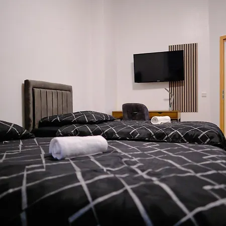 Primetime Fuer 8+kueche/wifi * Essen