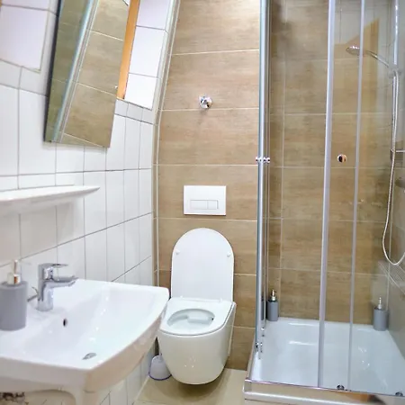 Primetime Fuer 8+kueche/wifi *